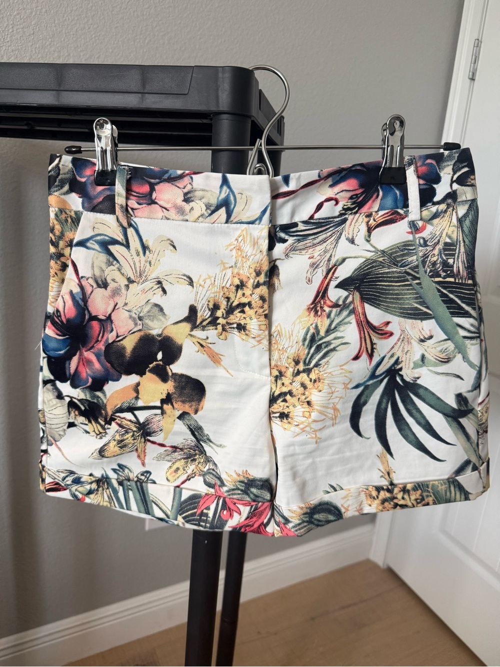 Ovi Floral Cream Shorts with Navy and Coral Accents